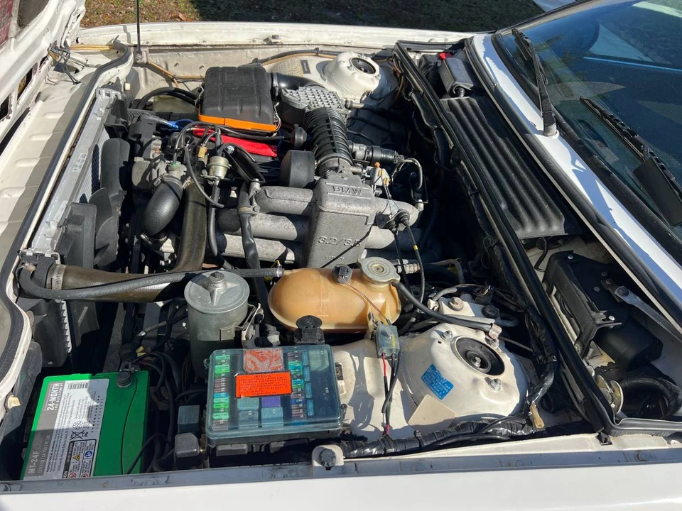 1986 BMW E24 6 Series - Image 10 of 24