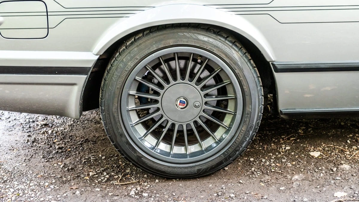 1989 BMW E24 6 Series - Image 11 of 30