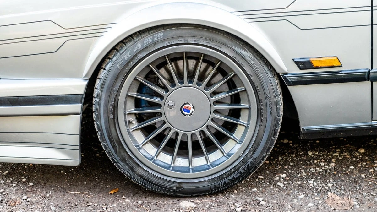1989 BMW E24 6 Series - Image 14 of 30