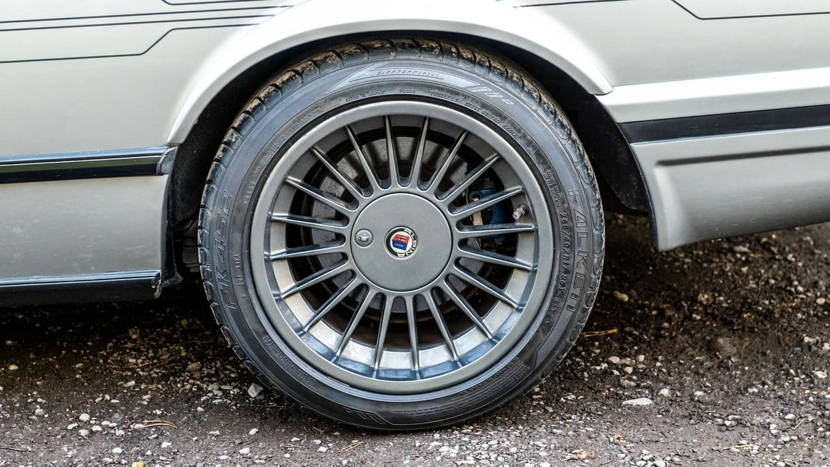 1989 BMW E24 6 Series - Image 13 of 30