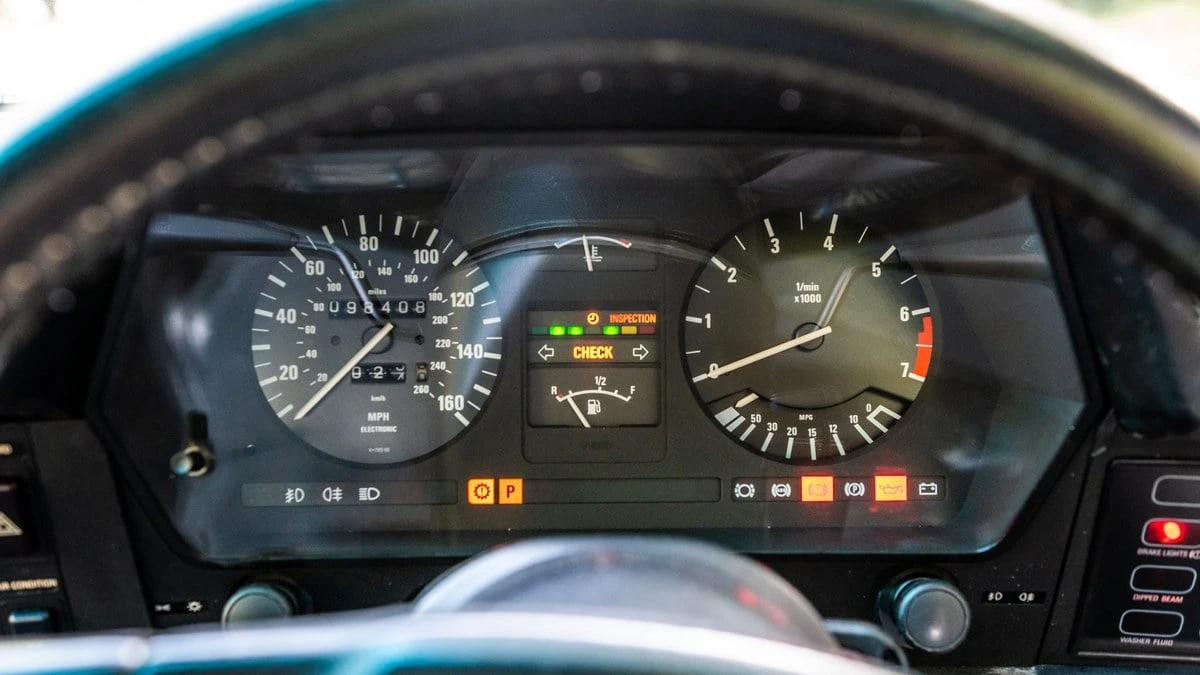 1989 BMW E24 6 Series - Image 18 of 30