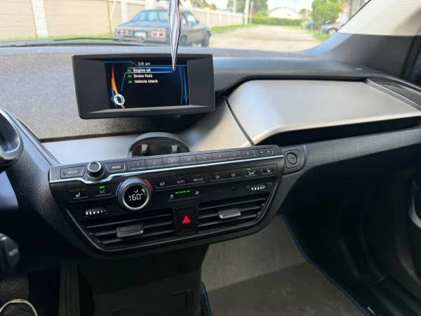 2018 BMW i3 - Image 13 of 14