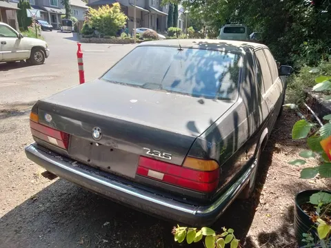 1990 BMW 735