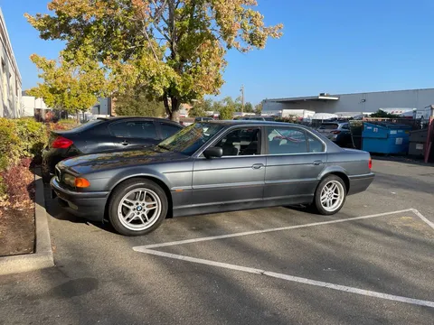1999 BMW 740iL