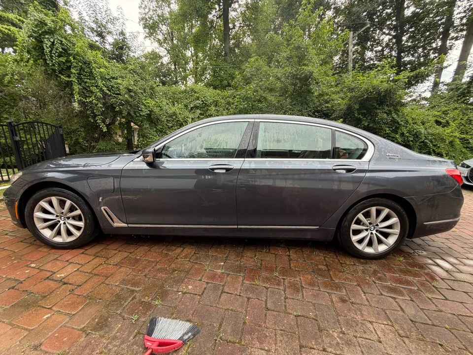 2017 BMW G11/G12 7 Series - Image 2 of 23