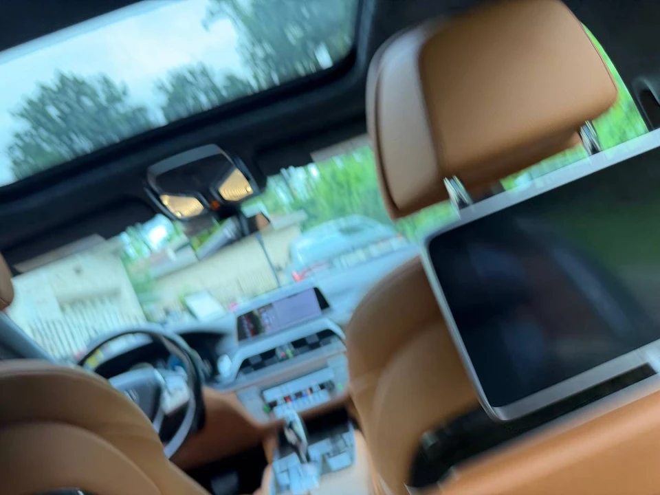 2017 BMW G11/G12 7 Series - Image 9 of 23