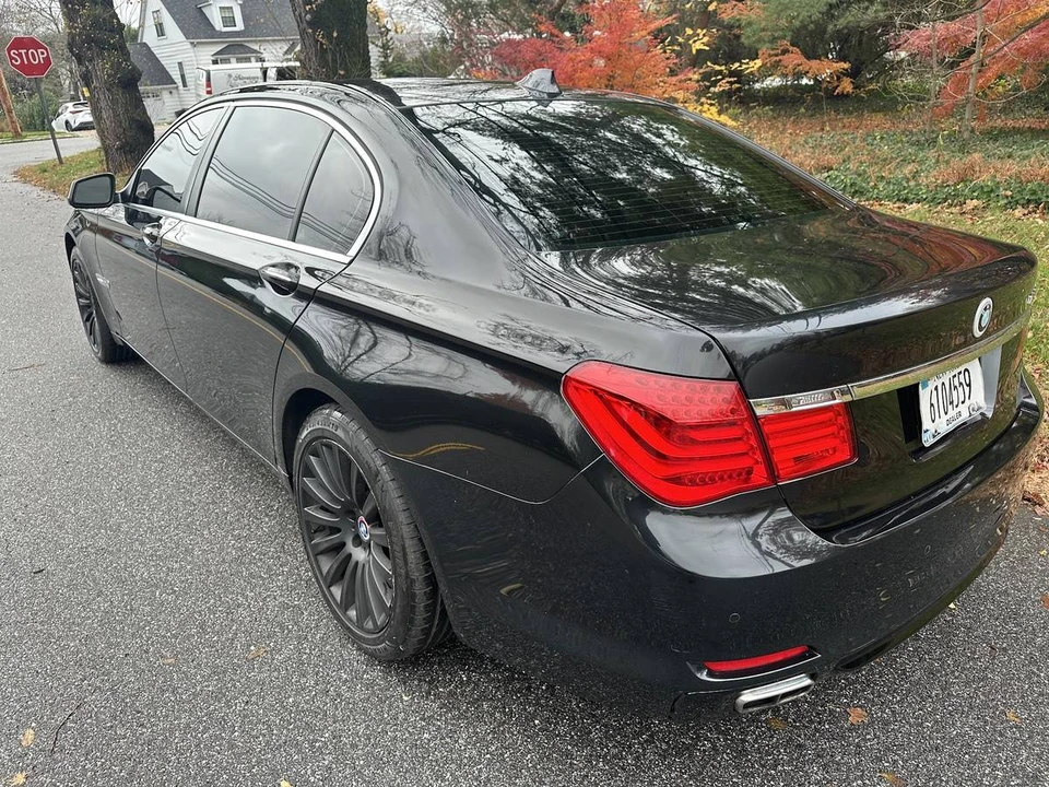 2012 BMW Alpina B7 - Image 9 of 9