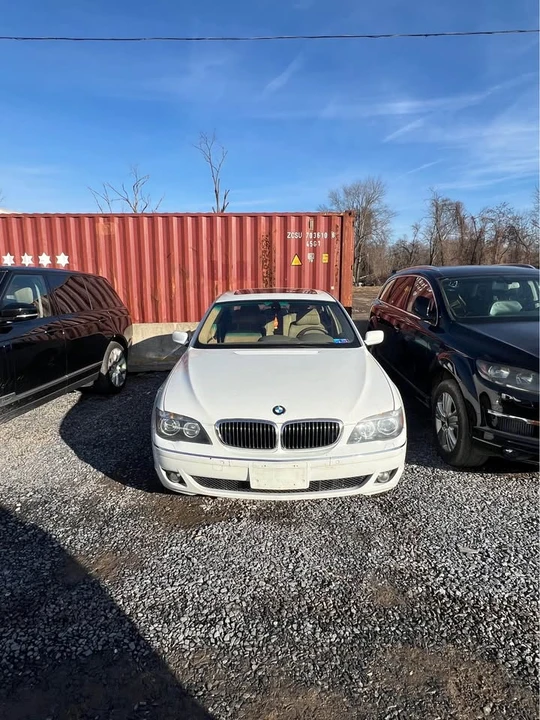 2007 BMW E65/E66 750i & 760i Sedan - Image 4 of 7