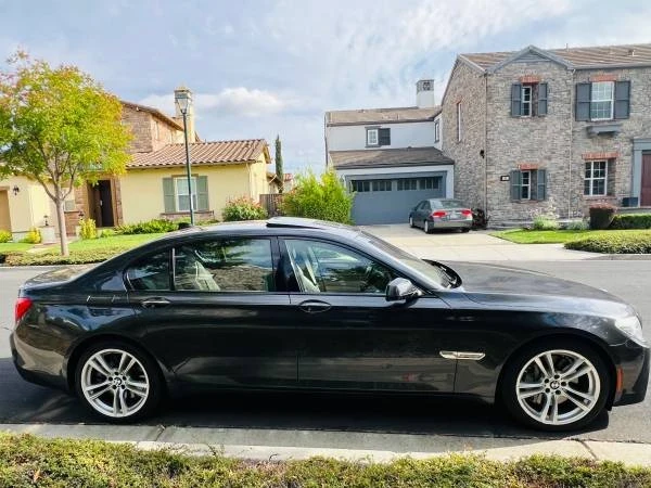 BMW E38 750i & 750iL Sedan - Image 6 of 21