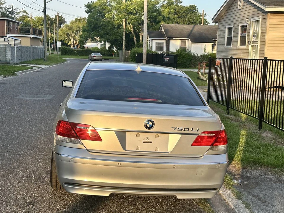 2006 BMW E65/E66 750i & 760i Sedan - Image 9 of 24