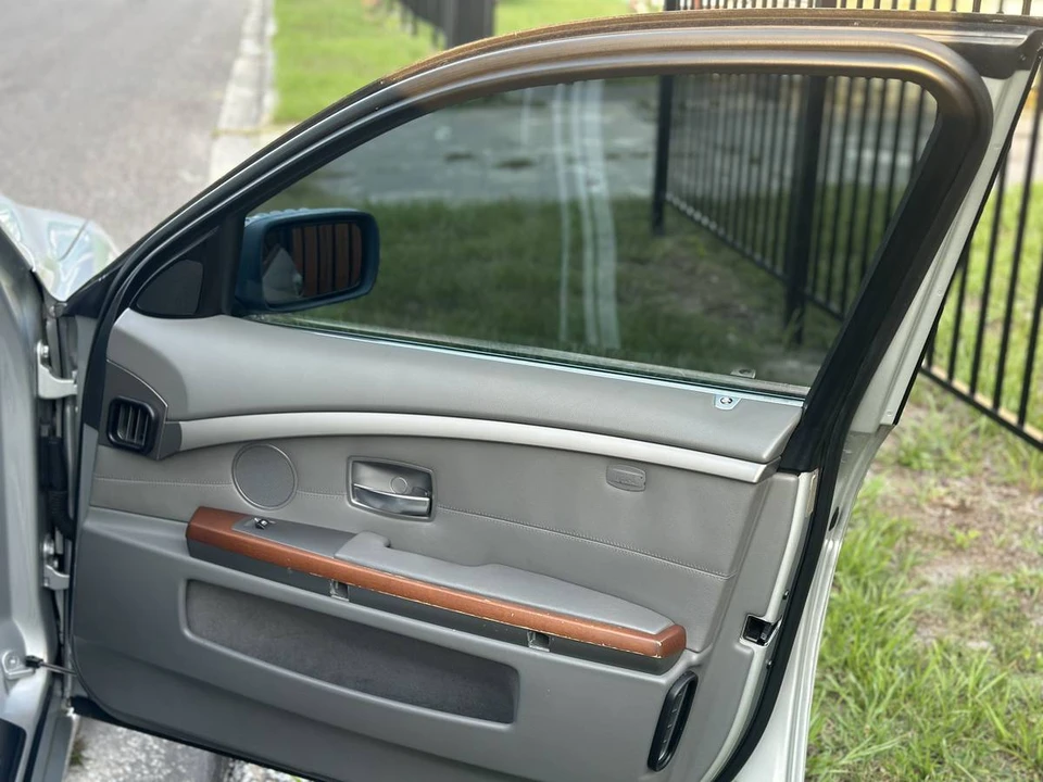 2006 BMW E65/E66 750i & 760i Sedan - Image 11 of 24