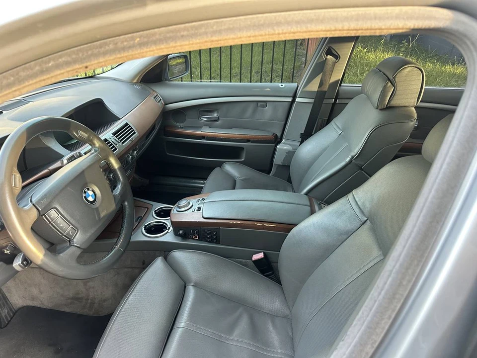 2006 BMW E65/E66 750i & 760i Sedan - Image 17 of 24