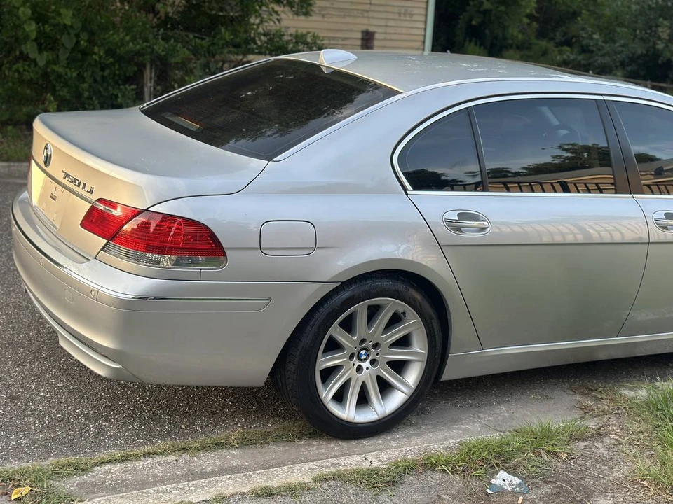 2006 BMW E65/E66 750i & 760i Sedan - Image 2 of 24