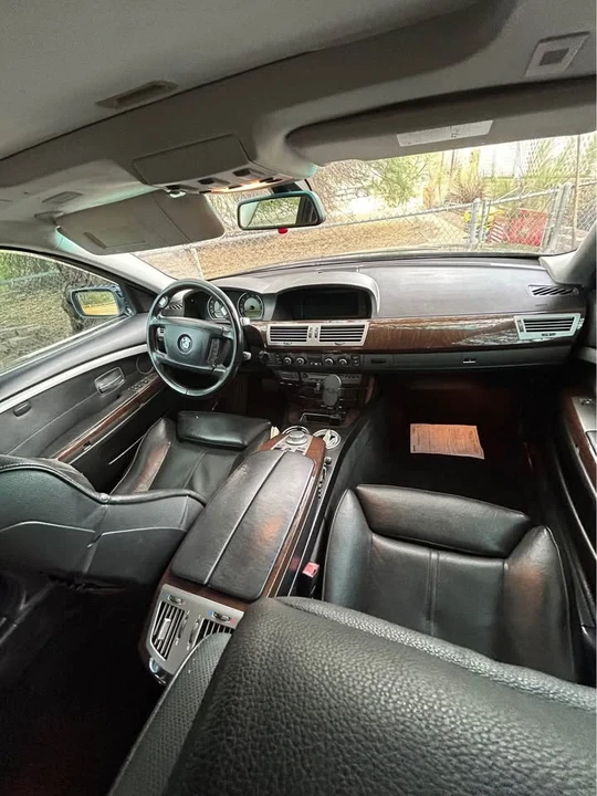 BMW E38 750i & 750iL Sedan - Image 5 of 10