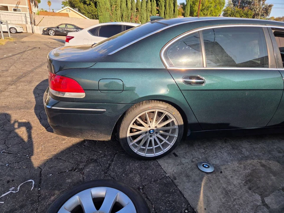 2007 BMW E65/E66 750i & 760i Sedan - Image 2 of 8