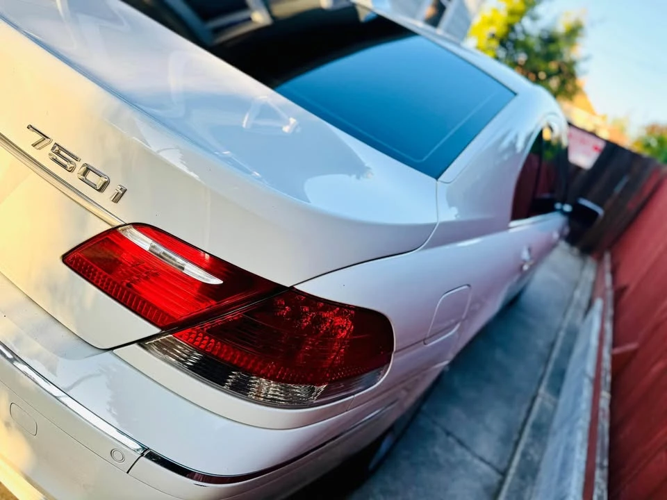 2008 BMW E65/E66 750i & 760i Sedan - Image 9 of 9
