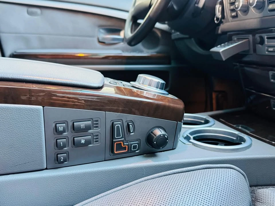 2008 BMW E65/E66 750i & 760i Sedan - Image 5 of 9