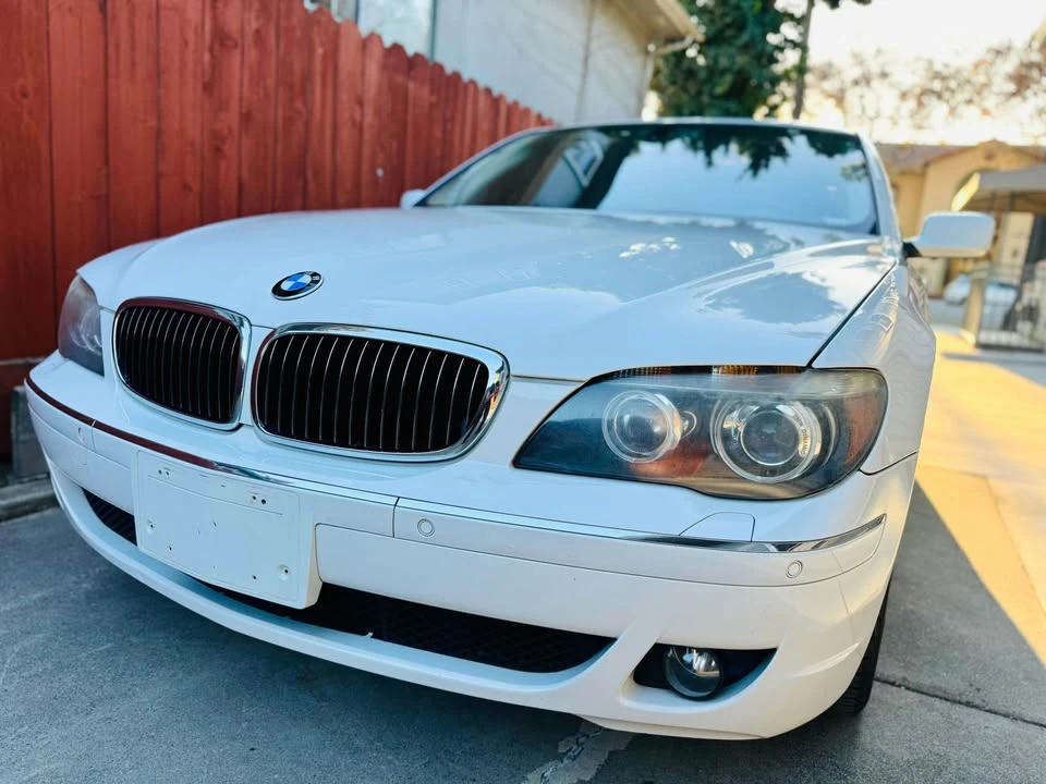 2008 BMW E65/E66 750i & 760i Sedan - Image 7 of 9
