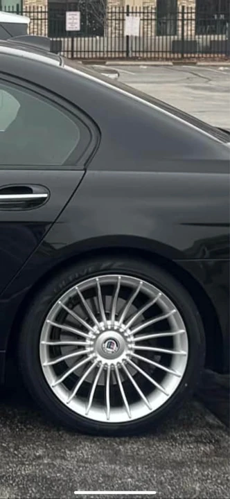 2006 BMW E65/E66 750i & 760i Sedan - Image 2 of 2