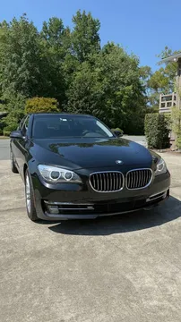 2013 BMW 750i Sedan