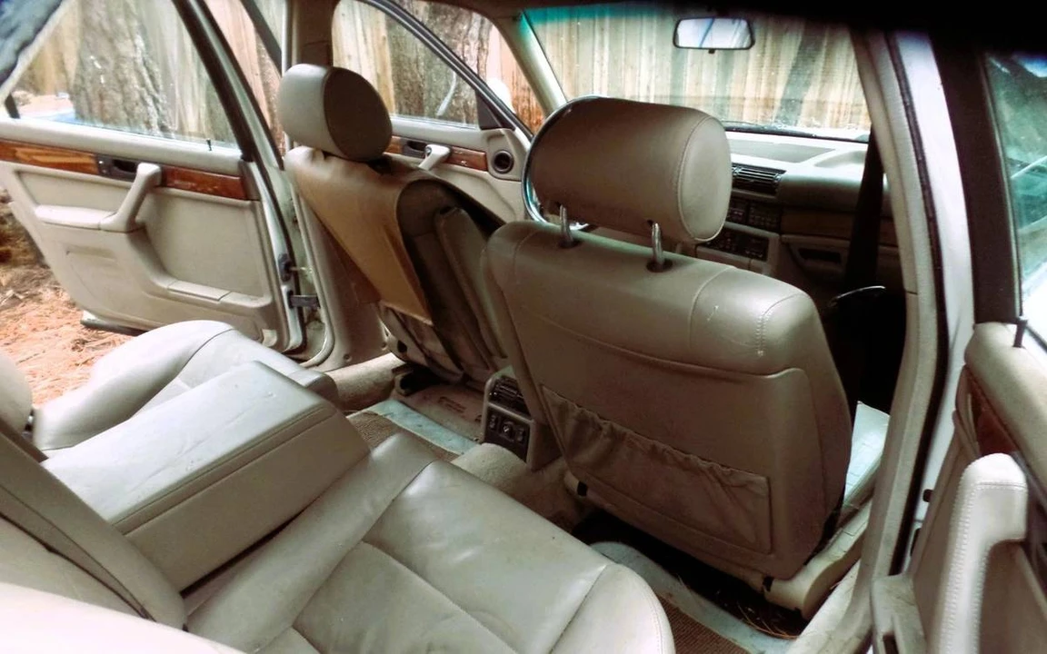 1991 BMW E32 7 Series - Image 12 of 21