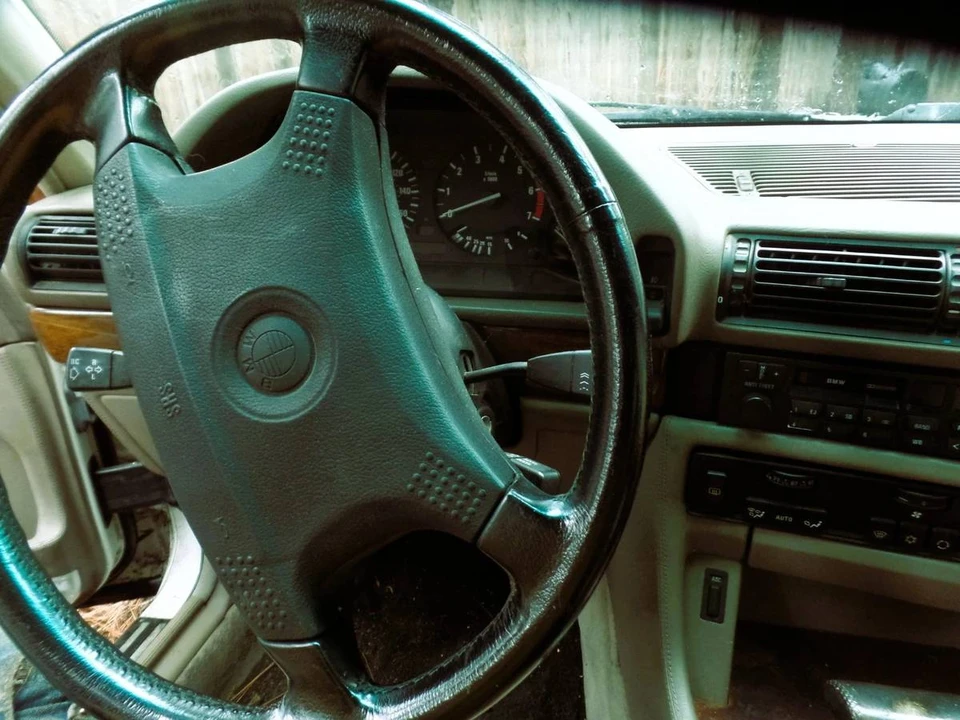 1991 BMW E32 7 Series - Image 8 of 21