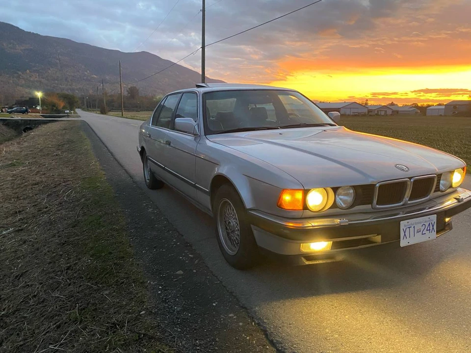 1990 BMW E32 7 Series - Image 2 of 23