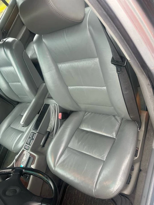 1990 BMW E32 7 Series - Image 12 of 23