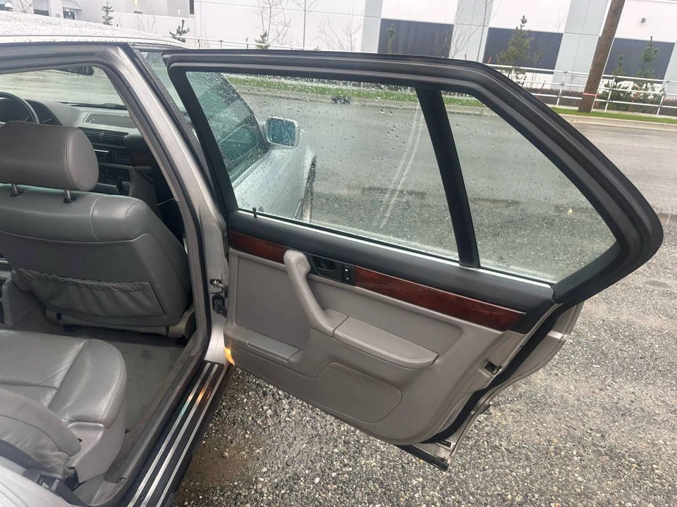 1990 BMW E32 7 Series - Image 19 of 23