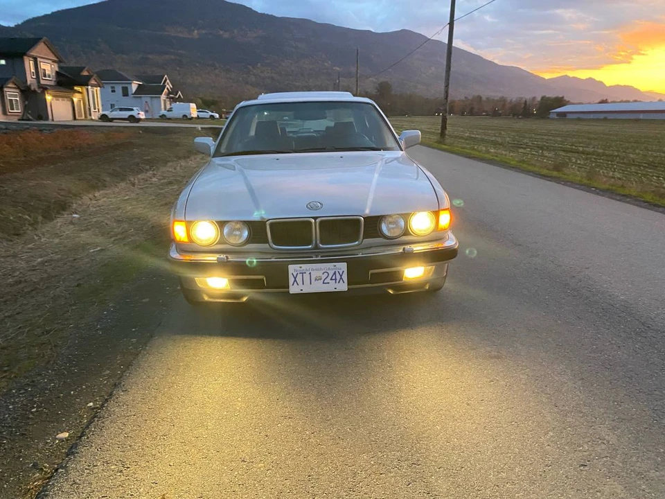 1990 BMW E32 7 Series - Image 3 of 23