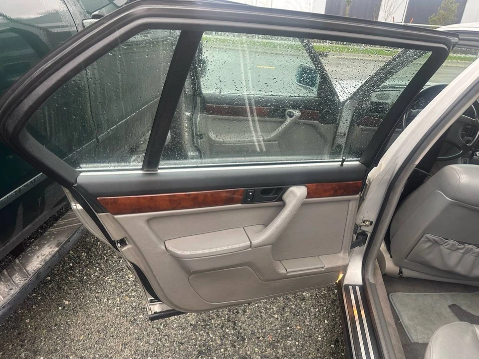 1990 BMW E32 7 Series - Image 13 of 23