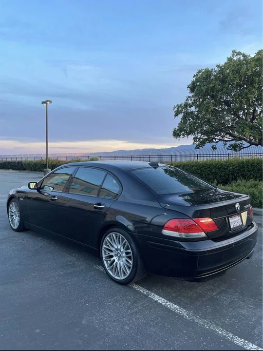 2007 BMW E65/E66 750i & 760i Sedan - Image 2 of 8