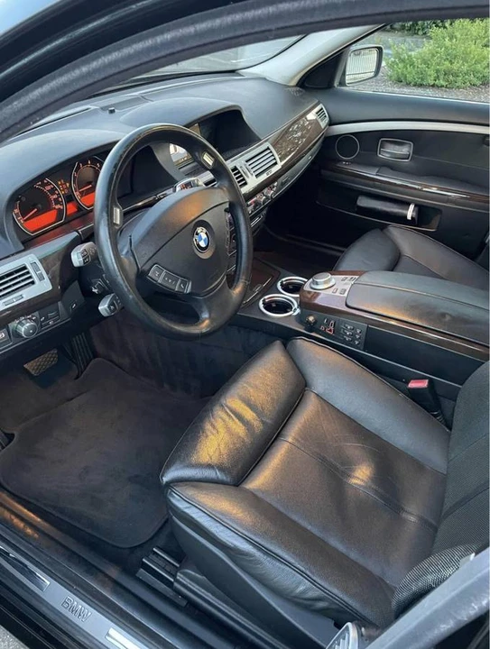 2007 BMW E65/E66 750i & 760i Sedan - Image 5 of 8
