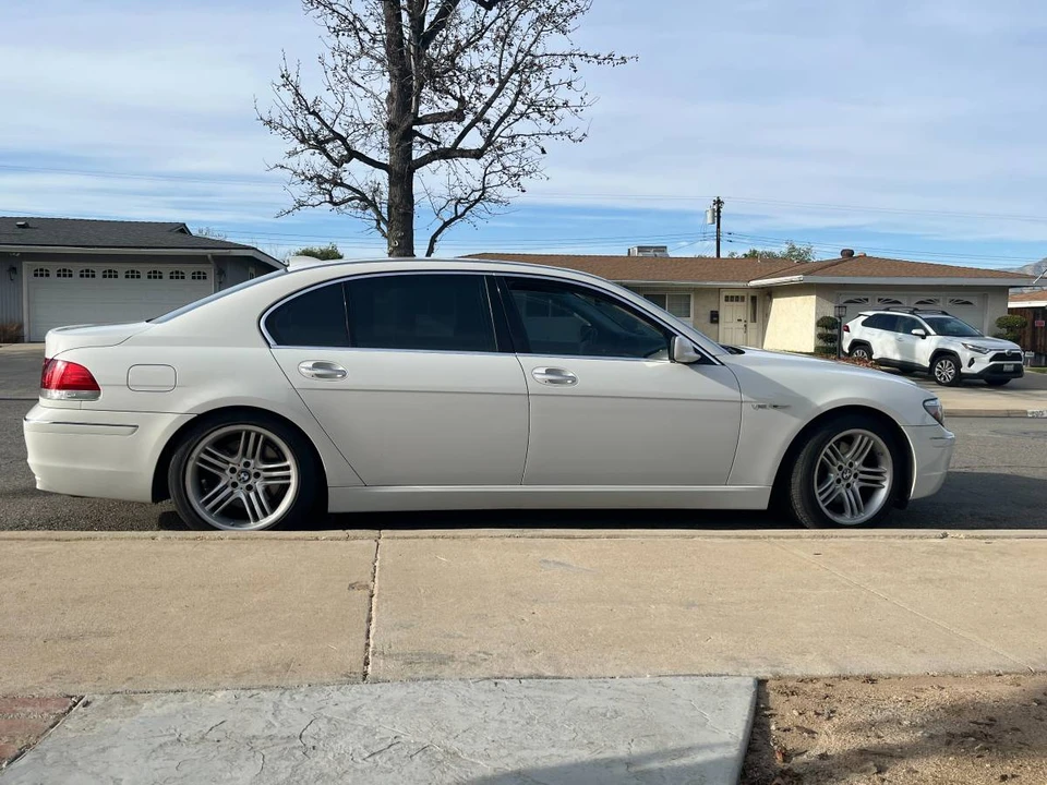 2006 BMW E65/E66 750i & 760i Sedan - Image 4 of 17