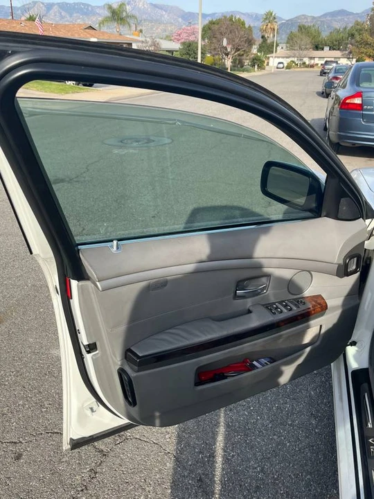 2006 BMW E65/E66 750i & 760i Sedan - Image 16 of 17