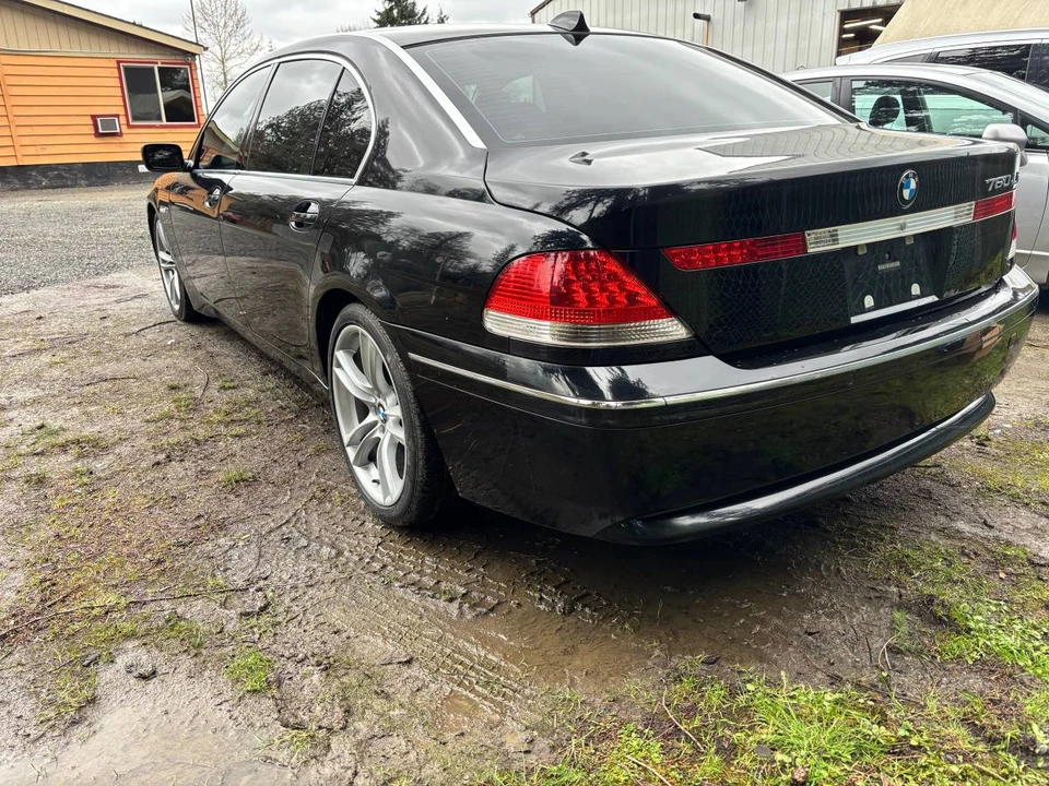 2003 BMW E65/E66 750i & 760i Sedan - Image 4 of 16