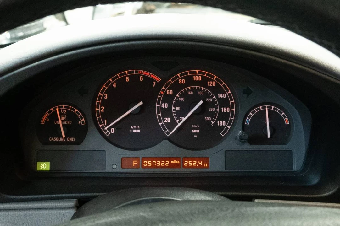 1997 BMW E31 840i & 840Ci - Image 5 of 5