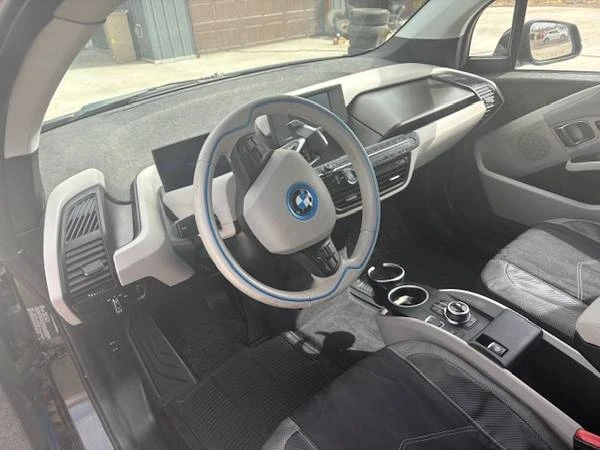 2017 BMW i3 - Image 7 of 10