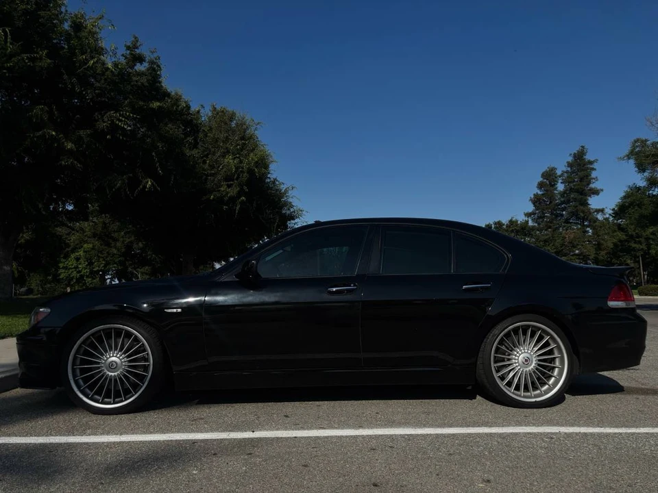 2007 BMW Alpina B7 - Image 3 of 12