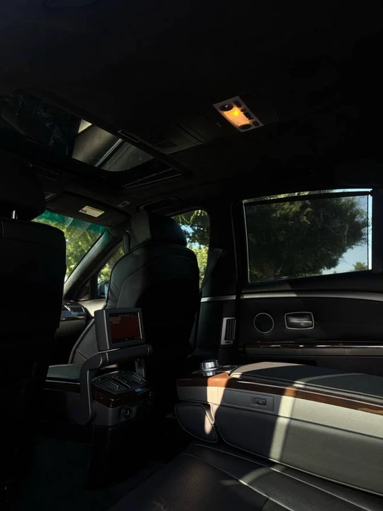 2007 BMW Alpina B7 - Image 7 of 12