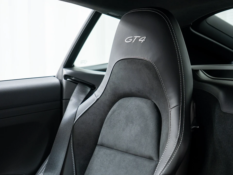 2021 Porsche 718 Cayman GT4 - Image 21 of 31