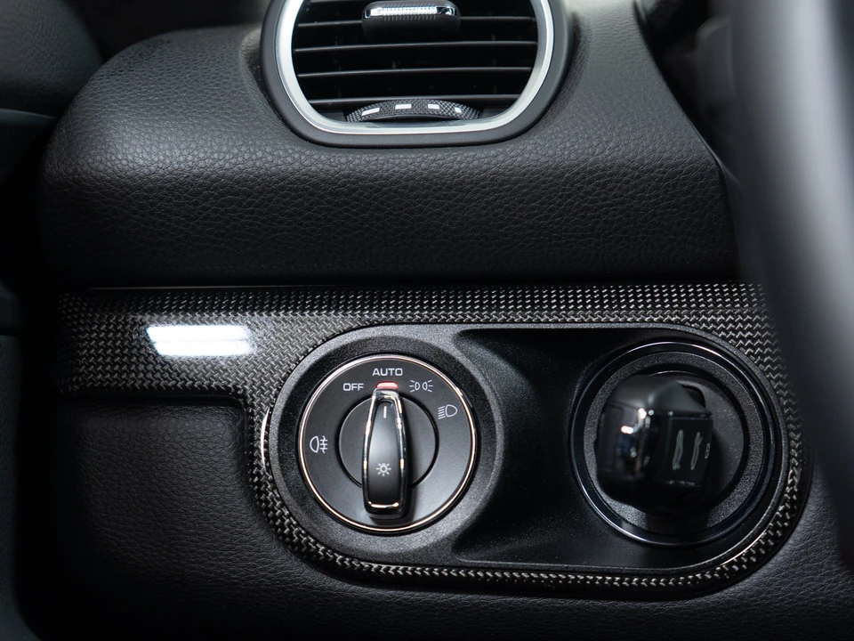 2021 Porsche 718 Cayman GT4 - Image 26 of 31