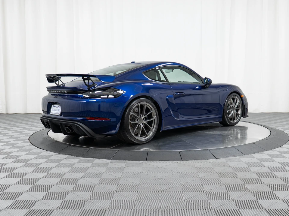 2021 Porsche 718 Cayman GT4 - Image 7 of 31