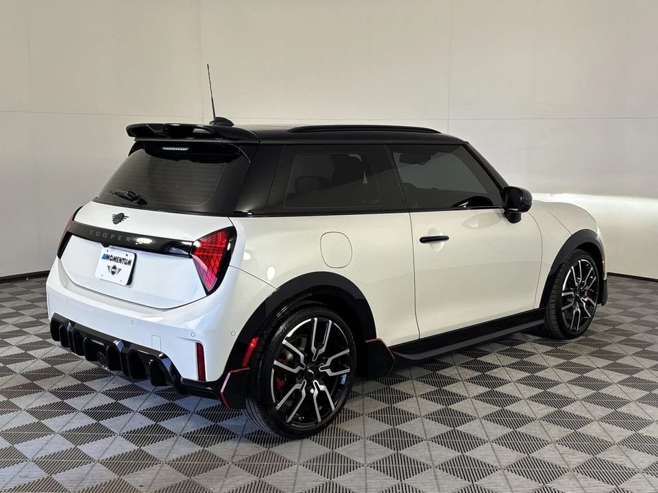 2025 Mini Mini 4th Gen - Image 9 of 31