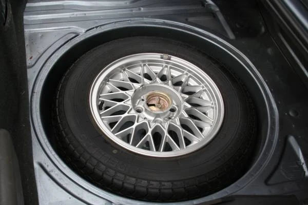 1988 BMW E30 3 Series - Image 10 of 17