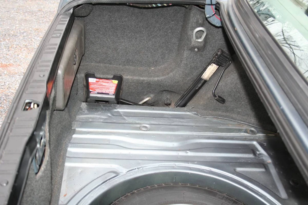 1988 BMW E30 3 Series - Image 12 of 22