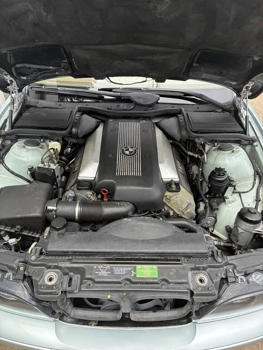 2001 BMW E39 540i - Image 10 of 14