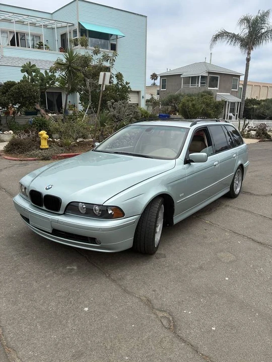 2001 BMW E39 540i - Image 2 of 14