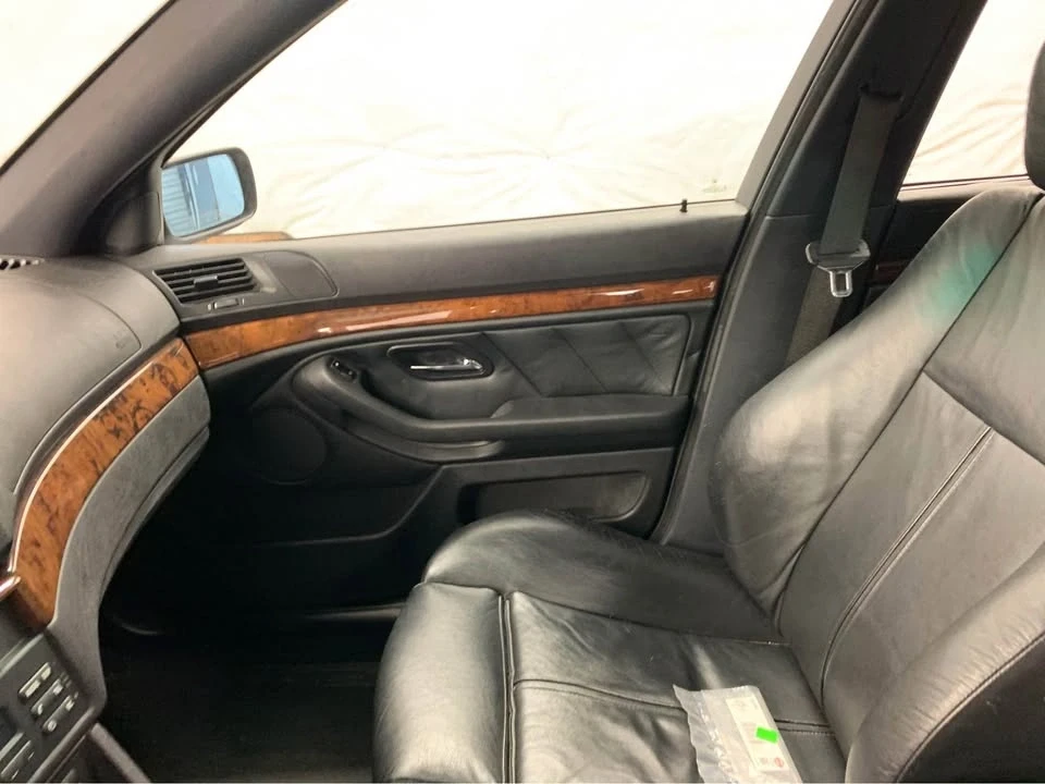 2001 BMW E39 540i - Image 3 of 6