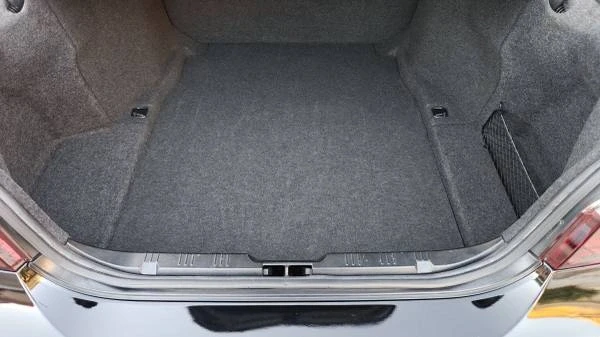 2008 BMW E60 545i & 550i Sedan - Image 19 of 20